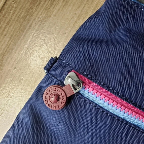 Kipling Annabelle Navy Crossbody Bag Double Zip Nylon EUC - Picture 3 of 16